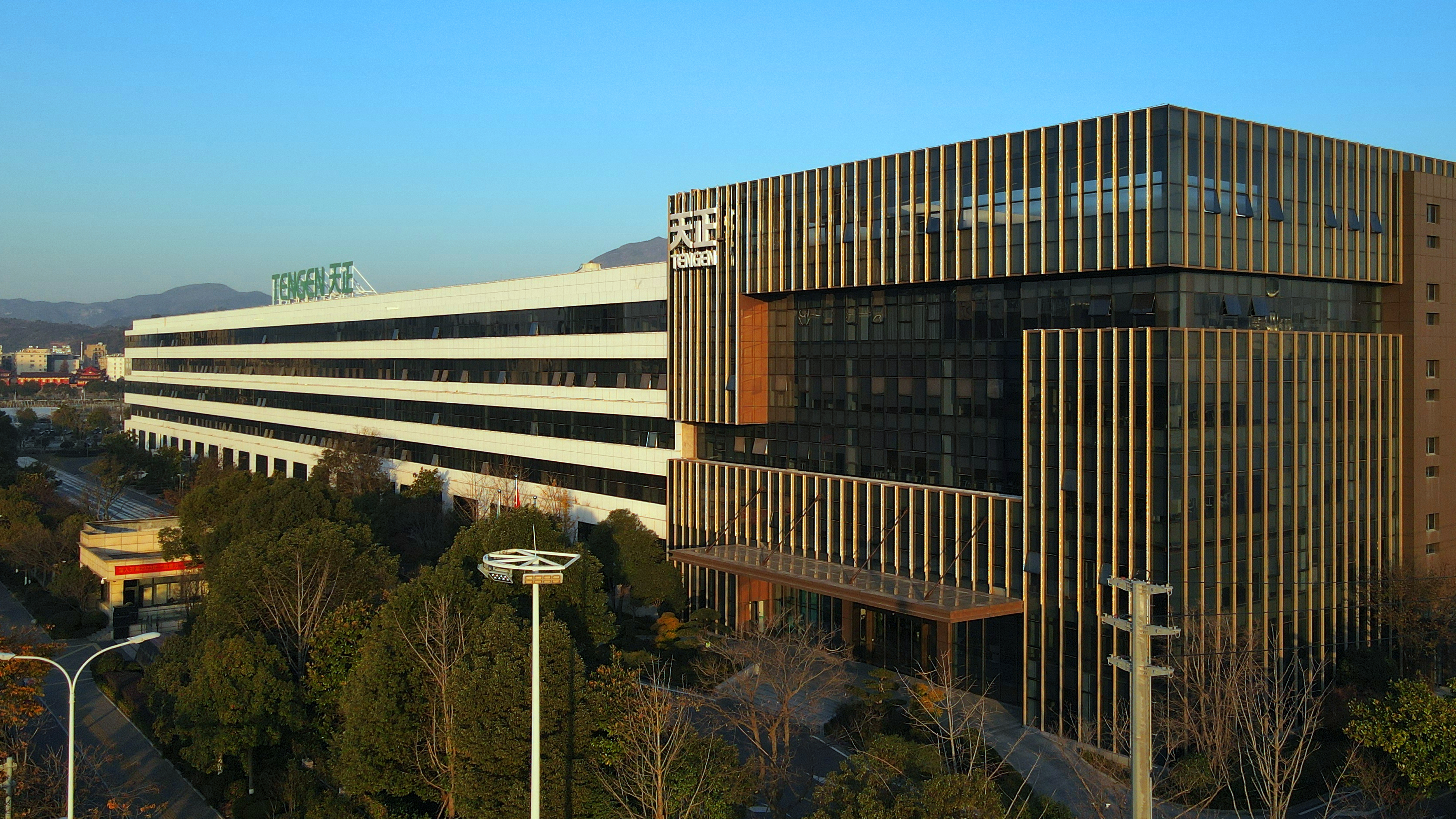 位列榜首！Z6尊龙凯时获评“最美工厂”荣誉